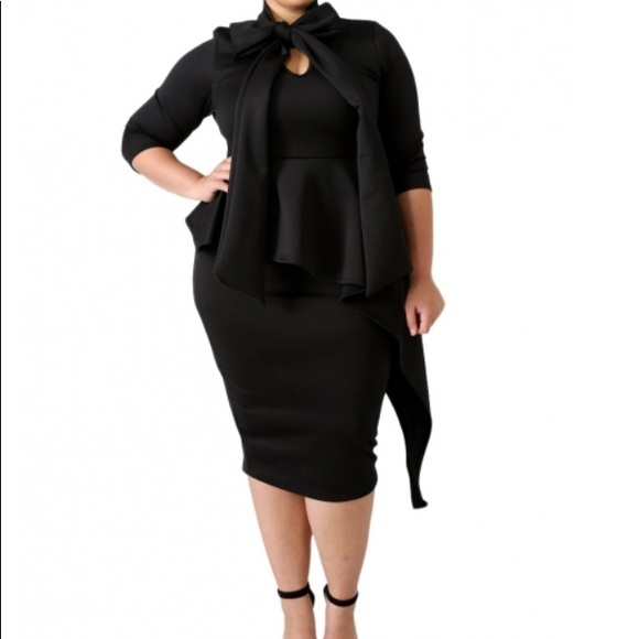 Dresses & Skirts - Black Bowknot Mock Neck Plus Size Bodycon Dress